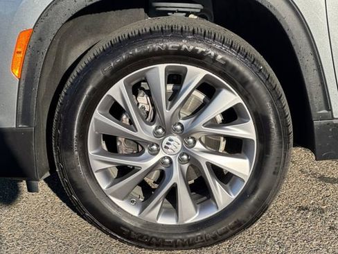 Used 2025 Buick Enclave Preferred FWD image 48