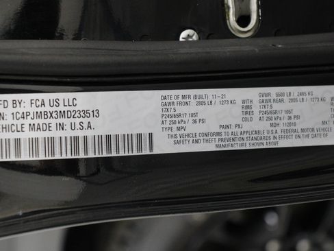 Used 2021 Jeep Cherokee Trailhawk w/ Premium Leather Package image 40