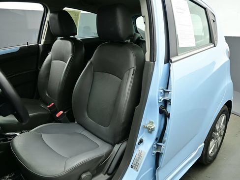Used 2015 Chevrolet Spark LT FWD image 11