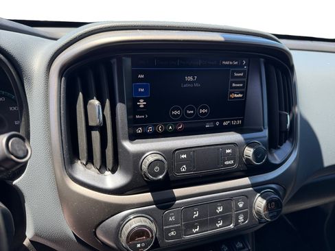 Used 2021 Chevrolet Colorado Z71 w/ Safety Package AWD/4WD image 12