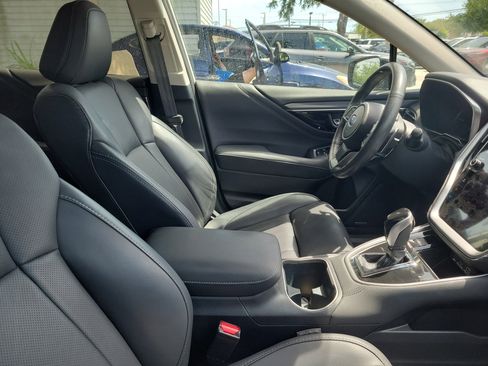 Used 2024 Subaru Outback Limited AWD/4WD image 9