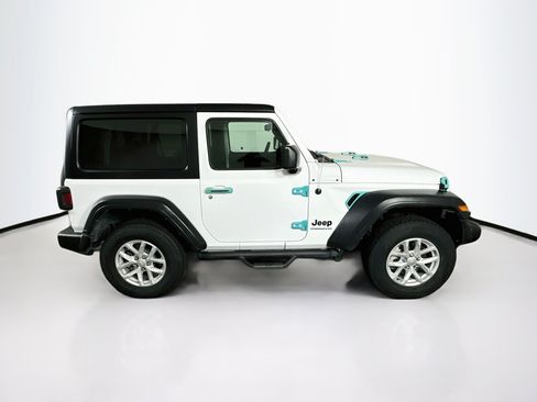 Used 2023 Jeep Wrangler Sport AWD/4WD image 10