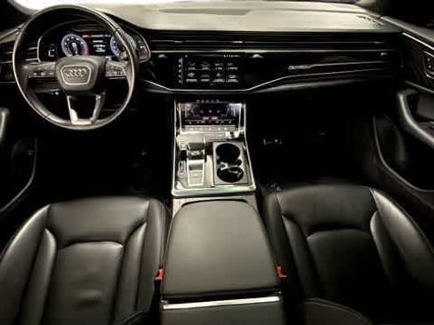 Used 2021 Audi Q8 Premium w/ Black Optic Package AWD/4WD image 4