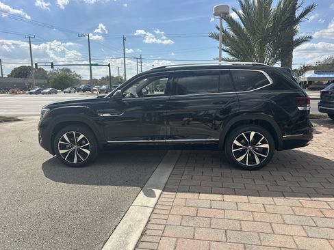 New 2026 Volkswagen Atlas SEL Premium R-Line AWD/4WD image 9