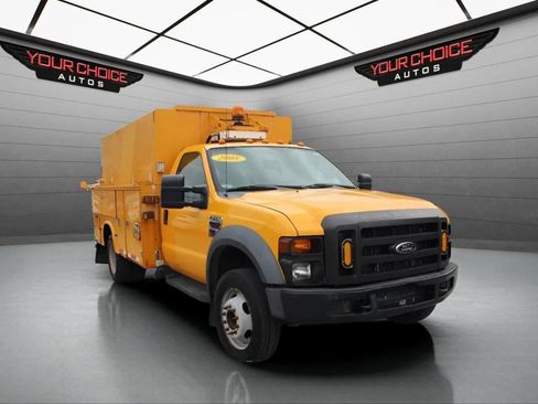 Used 2008 Ford F550 2WD Regular Cab Super Duty image 3
