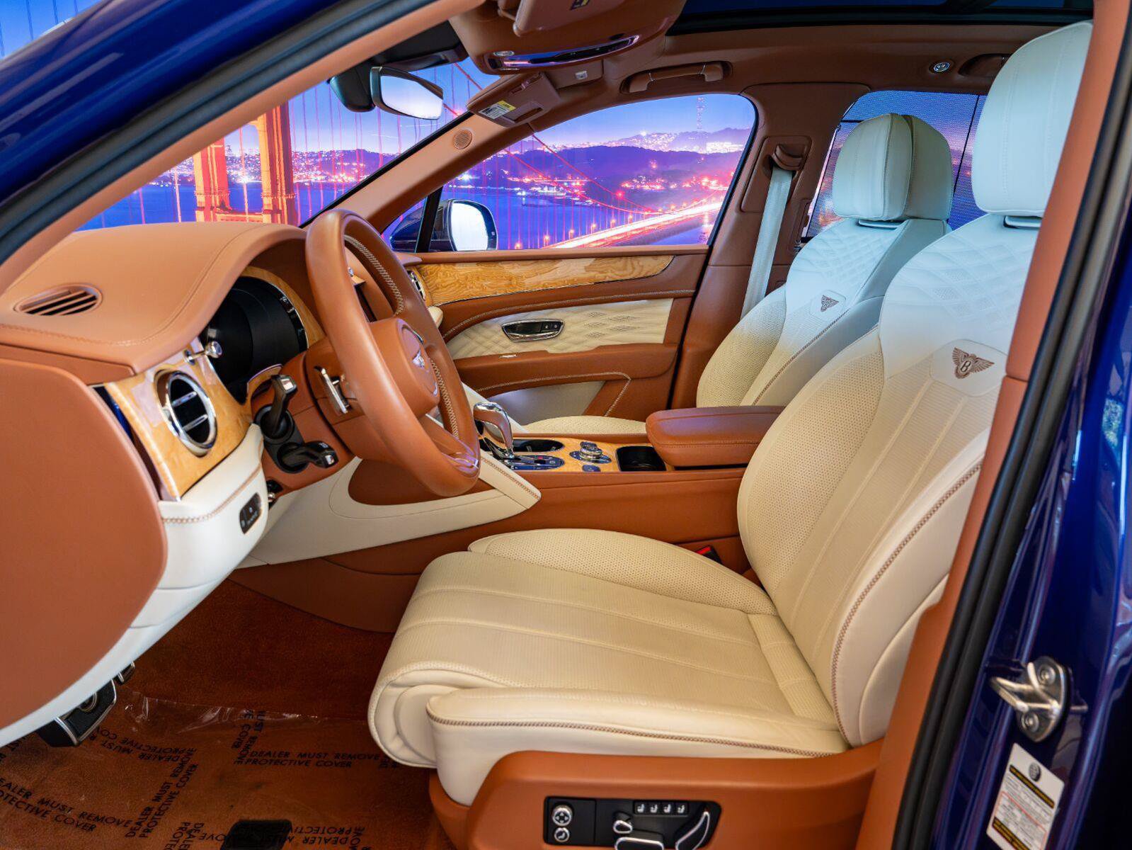 Used 2024 Bentley Bentayga AWD/4WD image 10