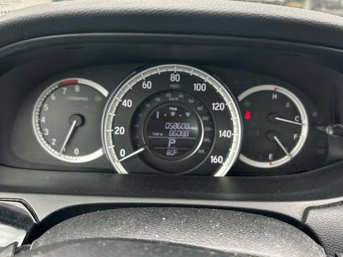Used 2016 Honda Accord LX image 29