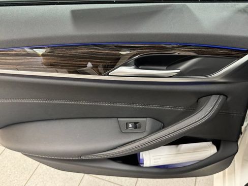 Used 2023 BMW 530i xDrive w/ M Sport Package AWD/4WD image 38