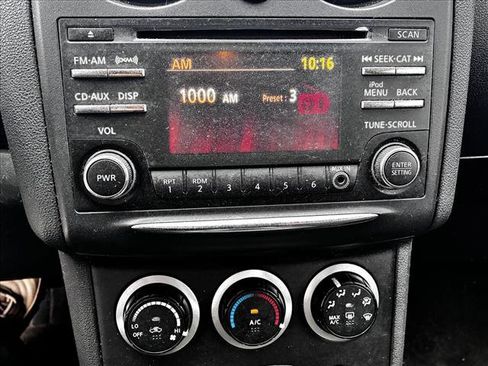 Used 2013 Nissan Rogue SV image 14