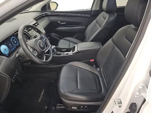 Used 2023 Hyundai Tucson SEL w/ Convenience Package AWD/4WD image 2