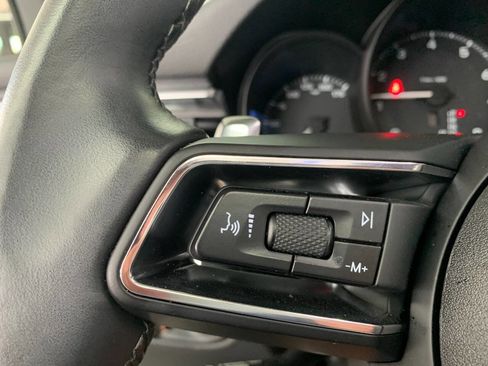 Used 2023 Porsche Macan image 20