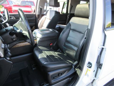 Used 2020 GMC Yukon Denali w/ Denali Ultimate Package AWD/4WD image 24