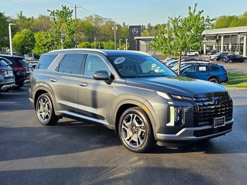 Used 2023 Hyundai Palisade SEL AWD/4WD image 1