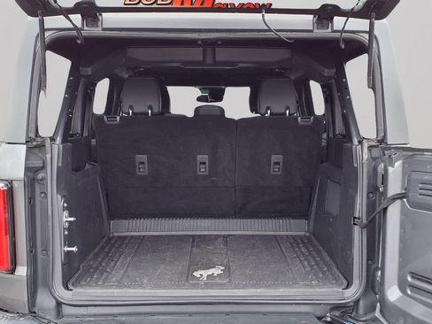 Used 2022 Ford Bronco Badlands AWD/4WD image 9