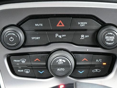 Used 2022 Dodge Challenger R/T w/ Blacktop Package RWD image 18