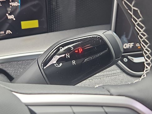 New 2026 Volkswagen Tiguan S image 14