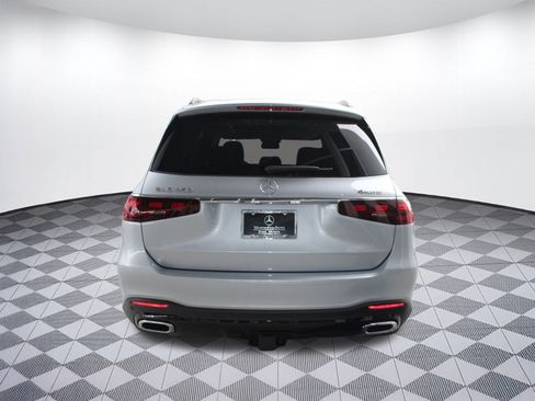 Used 2026 Mercedes-Benz GLS 450 4MATIC image 10