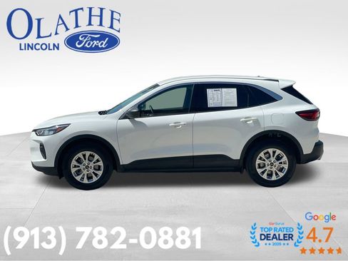 Used 2023 Ford Escape Active AWD/4WD image 2