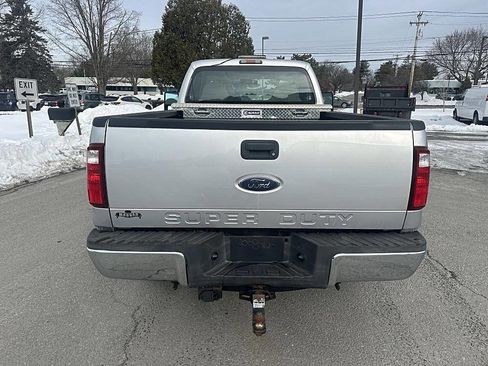 Used 2010 Ford F250 XL image 4