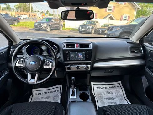 Used 2016 Subaru Outback 2.5i Premium image 14