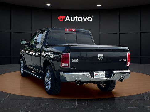 Used 2018 RAM 1500 Laramie Longhorn w/ Cold Weather Group AWD/4WD image 3