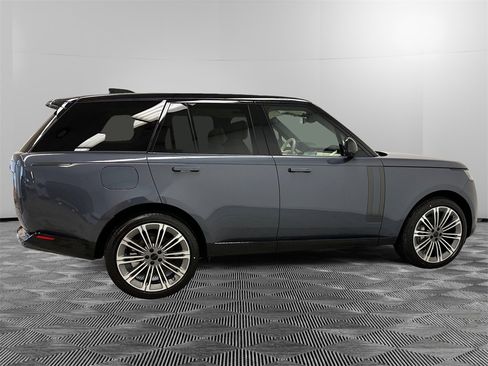 New 2026 Land Rover Range Rover SE image 6