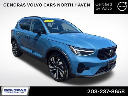 Certified 2024 Volvo XC40 B5 Plus w/ Climate Package AWD/4WD image 1