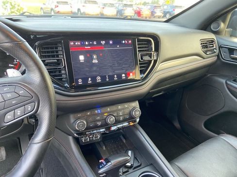 Used 2025 Dodge Durango GT AWD/4WD image 23