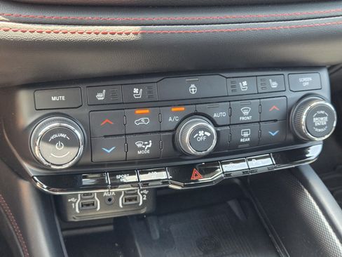 Used 2023 Dodge Durango R/T RWD image 20
