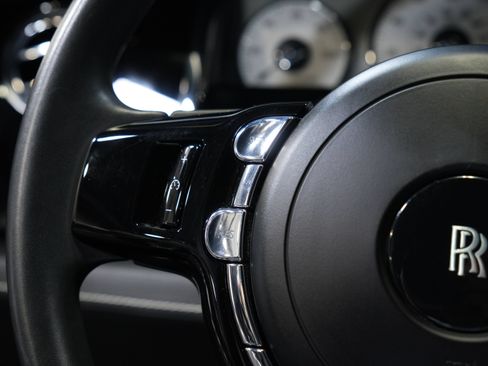 Used 2020 Rolls-Royce Ghost RWD image 47