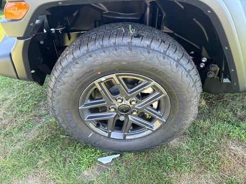 New 2026 Jeep Wrangler Unlimited Sport AWD/4WD image 9