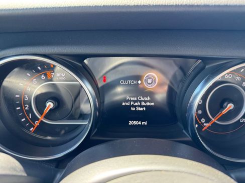 Used 2021 Jeep Wrangler Unlimited Sahara w/ Safety Group AWD/4WD image 13