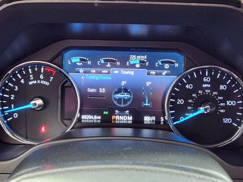 Used 2020 Ford Expedition XLT w/ Equipment Group 202A AWD/4WD image 21