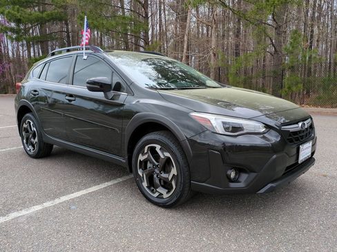 Used 2023 Subaru Crosstrek 2.5i Limited w/ Moonroof Package AWD/4WD image 2