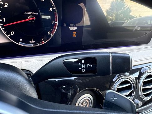 Used 2018 Mercedes-Benz S 560 Sedan image 36