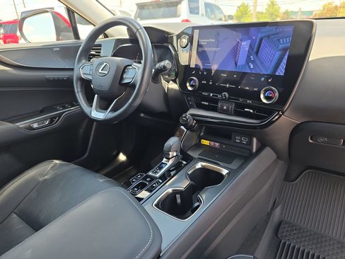 Used 2024 Lexus NX 350h AWD w/ Vision Package image 16