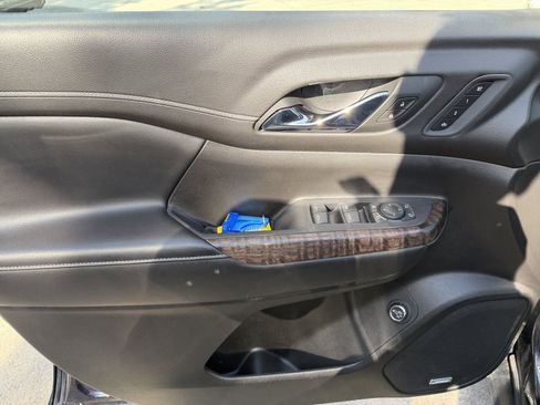 Used 2021 GMC Acadia Denali w/ Trailering Package image 9