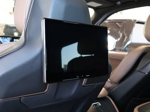 Used 2025 Lincoln Navigator Black Label AWD/4WD image 17