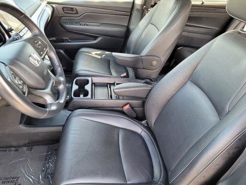 Certified 2024 Honda Odyssey EX-L image 11