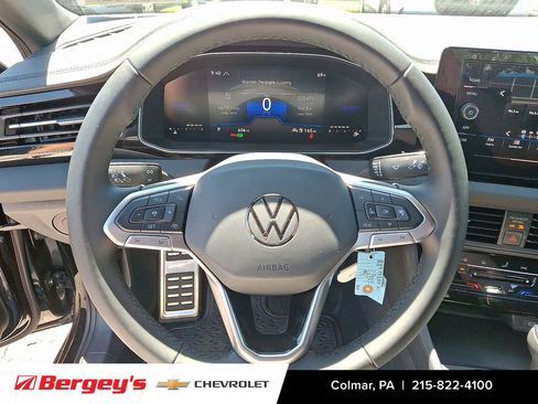 Used 2025 Volkswagen Jetta Sport FWD image 21