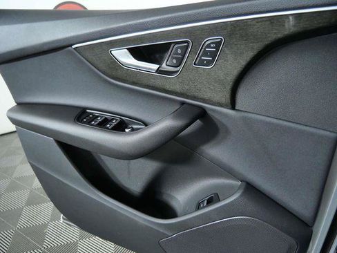 Used 2023 Audi Q7 2.0T Premium w/ Convenience Package AWD/4WD image 25