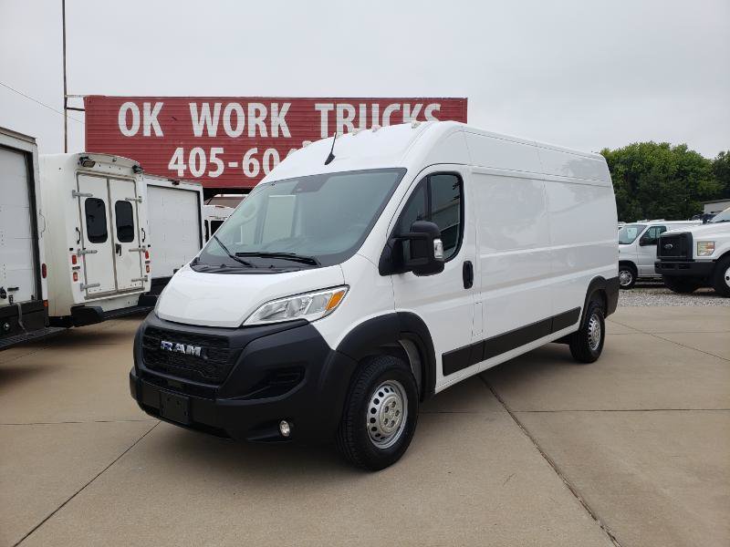 Used 2025 RAM ProMaster 2500 w/ Convenience Group FWD image 3