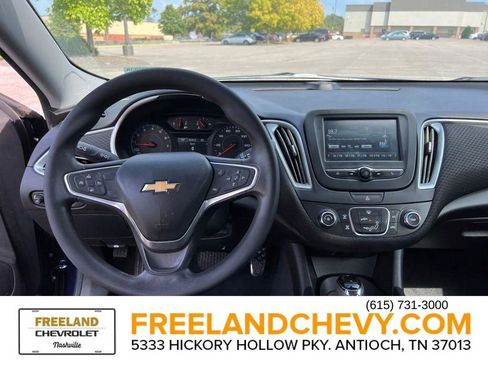 Used 2017 Chevrolet Malibu LS image 23