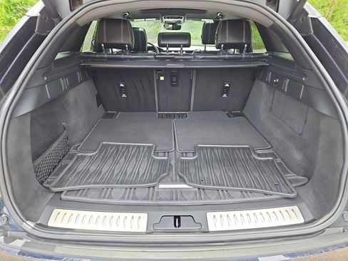 Used 2021 Land Rover Range Rover Velar R-Dynamic S AWD/4WD image 50