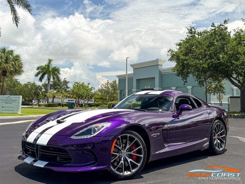 Used 2017 Dodge Viper GTC w/ GTS Interior Package RWD image 11