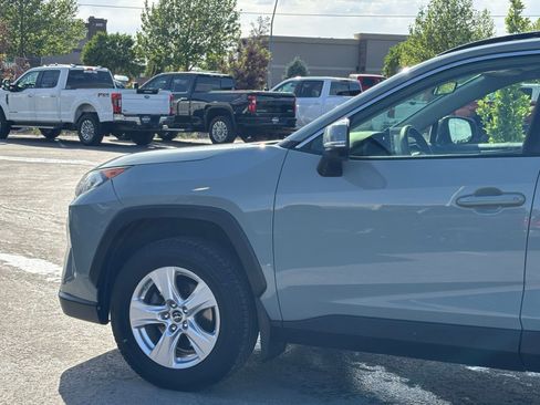 Used 2019 Toyota RAV4 XLE w/ All Weather Liner Package AWD/4WD image 6