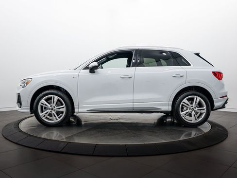 Certified 2023 Audi Q3 2.0T Premium AWD/4WD image 7