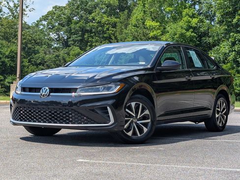 Used 2025 Volkswagen Jetta S FWD image 4