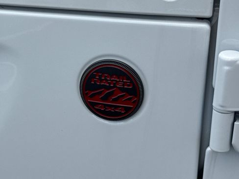 Used 2026 Jeep Gladiator Rubicon AWD/4WD image 21
