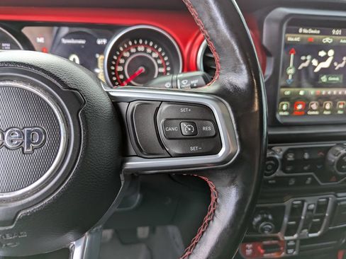 Used 2020 Jeep Gladiator Rubicon w/ Dual Top Group AWD/4WD image 17